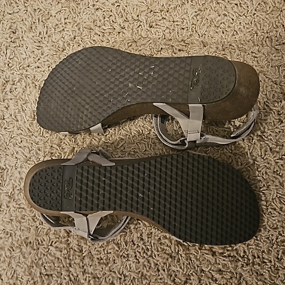 Teva Ysidro Universal Wedge Sandal, Taupe, 10 NEW - Picture 3 of 5